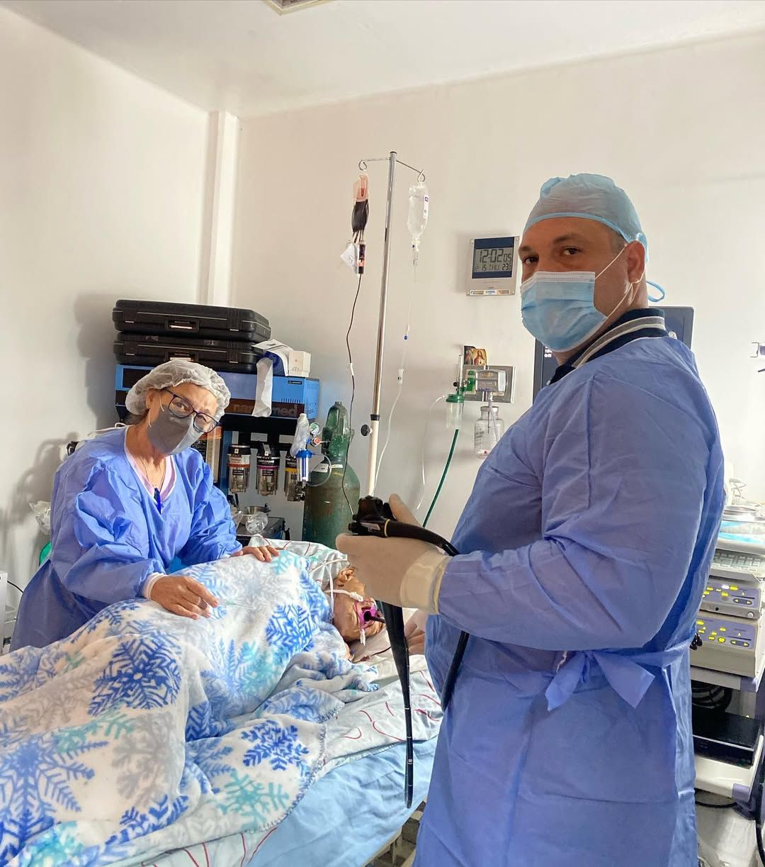 Dr Rodrigo en consulta